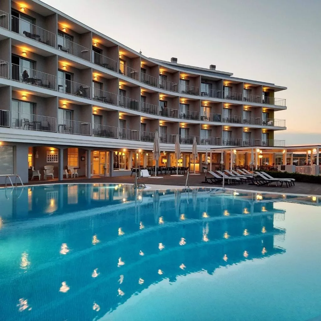 xr:d:DAFgo-MbQuA:43,j:3454501007,t:23042609